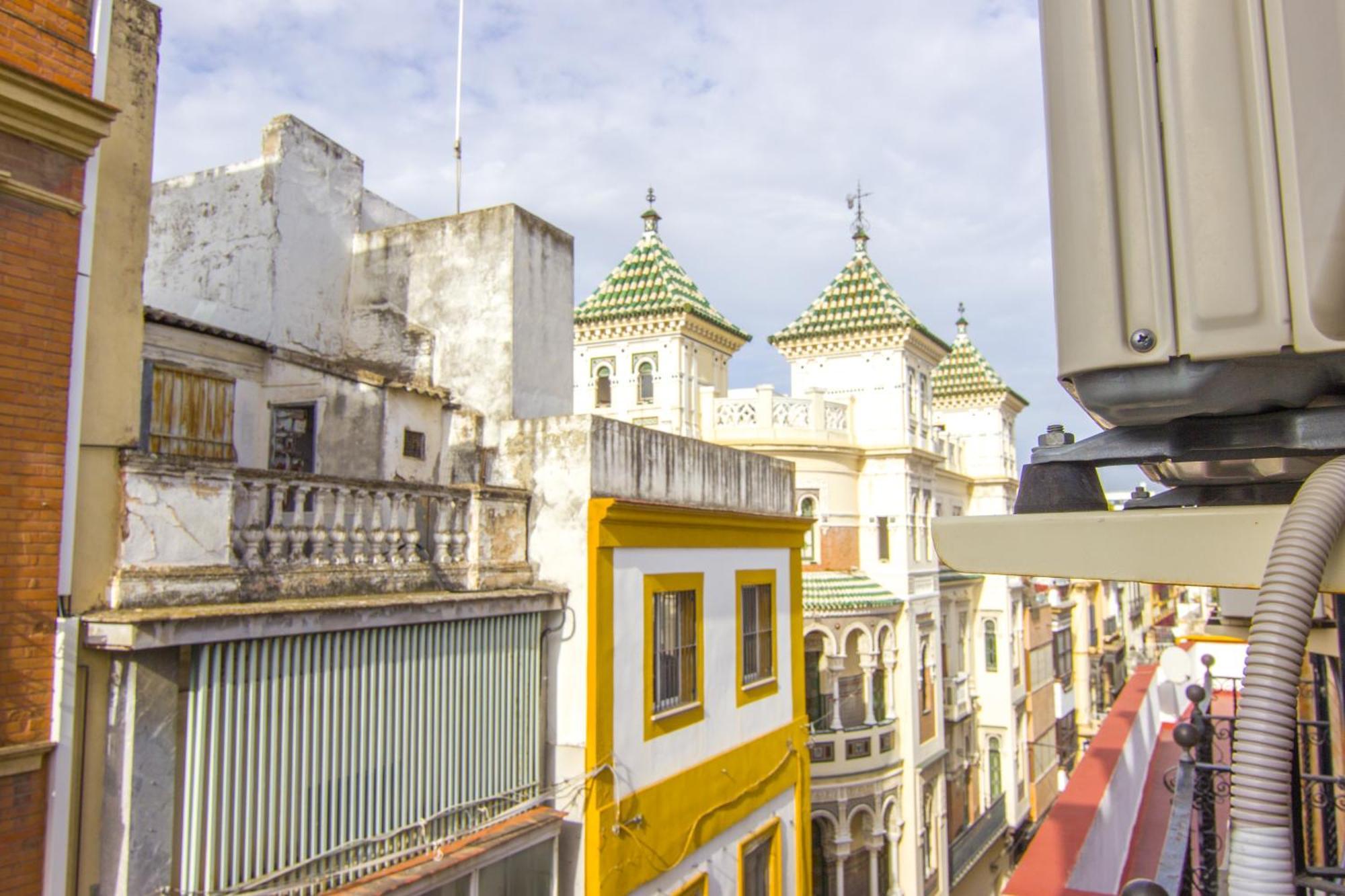 RentalSevilla En el centro histórico sevillano Exterior foto